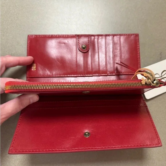 Hobo Gracie Wallet/Clutch, NWT - Picture 4 of 9